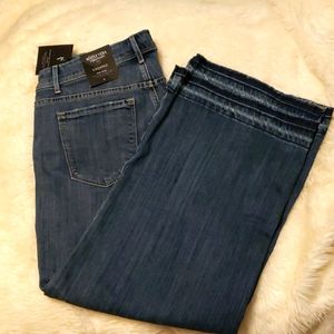 Vera Wang Cropped Mid Rise Jeans